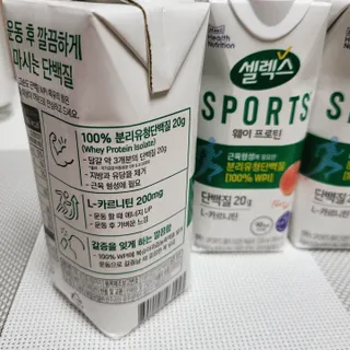 셀렉스스포츠 셀렉스 스포츠 웨이 프로틴 복숭아_ 330ml x 12팩 — 5점을 준 리뷰어가 2021년 10월 올린 사용 사진