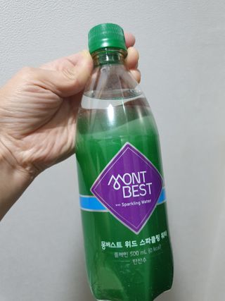 몽베스트 Montbest with Sparkling water Plain 20병 — 5점을 준 리뷰어가 2022년 7월 올린 사용 사진