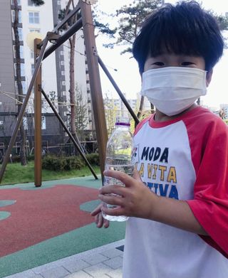 몽베스트 [MONTBEST]위드어스 500mL 20병 — 4.5점을 준 리뷰어가 2022년 10월 올린 사용 사진
