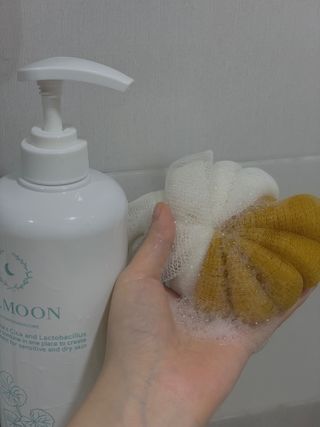[닥터문] 센텔라 시카케어 화이트머스크 바디워시 1000ml — 5점을 준 리뷰어가 2023년 8월 올린 사용 사진