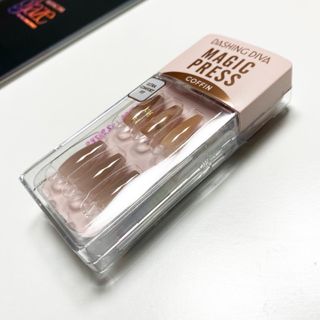 데싱디바 매직프레스 가을매니 코핀 5종 중 택1 — 4.5점을 준 리뷰어가 2021년 9월 올린 사용 사진