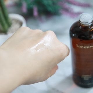 스킨큐어 산다화 비타민c 화이트닝 토너 150ml — 5점을 준 리뷰어가 2021년 12월 올린 사용 사진