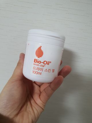 바이오오일 [바이오-오일] 드라이 스킨 젤 100ml — 5점을 준 리뷰어가 2021년 12월 올린 사용 사진