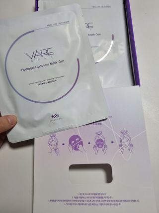 바르셀 저분자피쉬콜라겐 콜라겐마스크팩 안면마스크 수분팩  리포좀 하이드로겔 마스크젠 [5매] — 5점을 준 리뷰어가 2021년 11월 올린 사용 사진