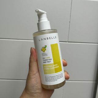 랑벨 내츄럴 딥 포어 클렌저 210ml (저자극 약산성 천연 클렌징 젤) — 5점을 준 리뷰어가 2022년 10월 올린 사용 사진