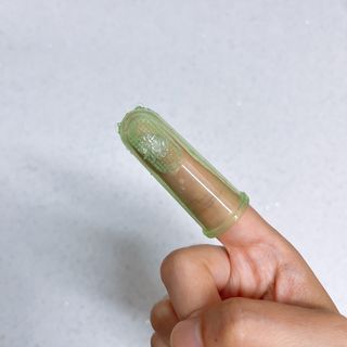 닥터데디스 안심무불소 베이비치약 60g + 여행용 미니 치약 15g — 5점을 준 리뷰어가 2022년 7월 올린 사용 사진