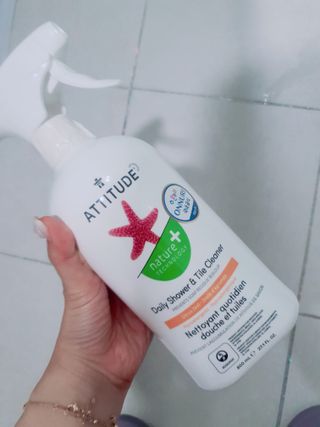 에티튜드 천연 데일리 욕조 클리너 EWG 그린 욕조세제 저자극 하이포알러제닉 친환경 비건 — 5점을 준 리뷰어가 2022년 8월 올린 사용 사진