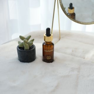 스킨큐어 산다화 비타민c 화이트닝 에센스 30ml — 5점을 준 리뷰어가 2022년 2월 올린 사용 사진