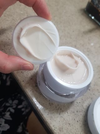 렉스리 크리에이티브 크림  Rexri Creative Cream — 5점을 준 리뷰어가 2022년 6월 올린 사용 사진