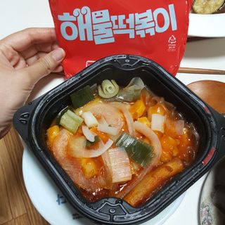 한성기업 무볼레 닭떡볶이+해물떡볶이 2종 세트 — 5점을 준 리뷰어가 2021년 9월 올린 사용 사진