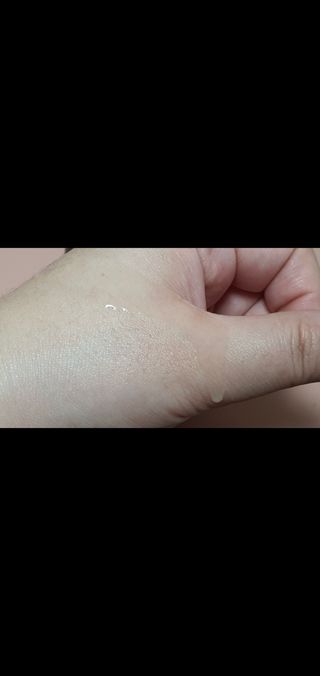 스킨큐어 산다화 비타민c 화이트닝 에센스 30ml — 5점을 준 리뷰어가 2023년 10월 올린 사용 사진