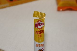 광동제약 [광동] 비타500데일리스틱 70포X2개 + 뚱랑이엽서 + 쇼핑백 증정 — 5점을 준 리뷰어가 2022년 10월 올린 사용 사진