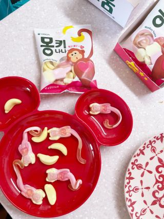 폭신 쫄깃 식감 로맨스, 몽키나나 젤리 8봉지 — 5점을 준 리뷰어가 2021년 2월 올린 사용 사진
