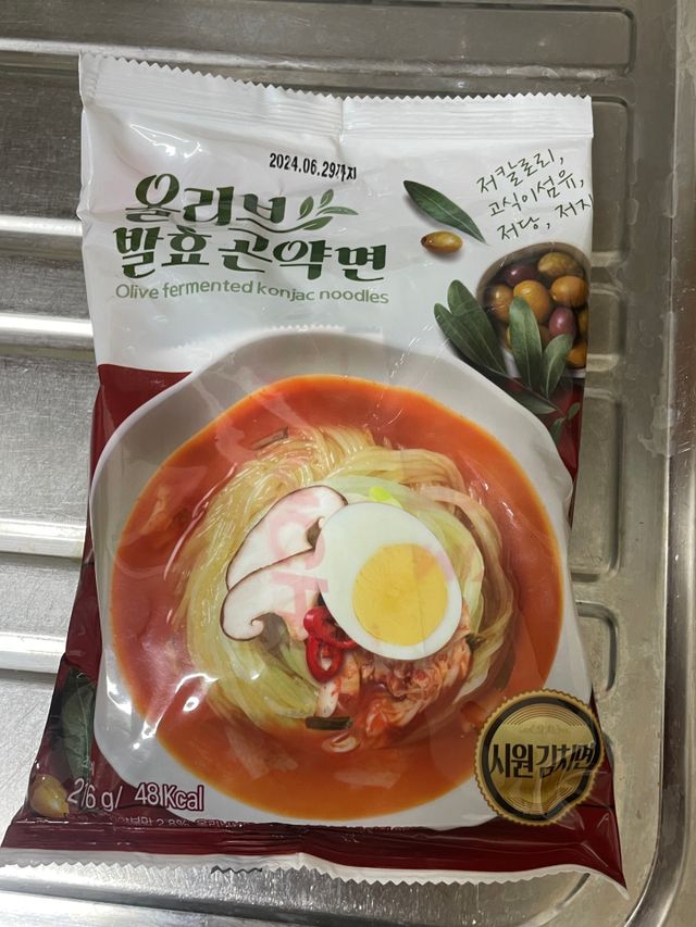 올리브발효곤약면 시원김치면 1세트-(3봉) 리뷰 사진