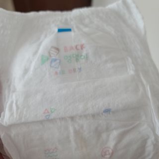 쿠잉 에어드라이  풀커버 팬티기저귀 (L/XL/XXL/XXXL) 1팩 — 5점을 준 리뷰어가 2023년 2월 올린 사용 사진