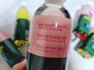 더그레잇티 콤부차 [매일유업] 더그레잇티 44kcal 콤부차 300ml *12개입 (오리지널 6개+베리리치 6개) — 5점을 준 리뷰어가 2023년 7월 올린 사용 사진