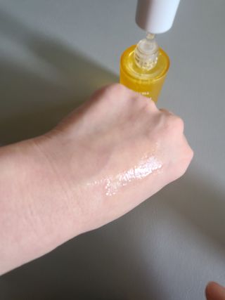 체르엠 스템앤셀 비타민 브라이트닝 에센스 30ml 1개 — 5점을 준 리뷰어가 2021년 10월 올린 사용 사진