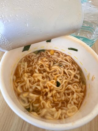NISSIN 닛신 컵누들  4종 - 씨푸드오리지날, 씨푸드 스파이시, 씨푸드 커리, 씨푸드 XO소스 — 5점을 준 리뷰어가 2022년 11월 올린 사용 사진