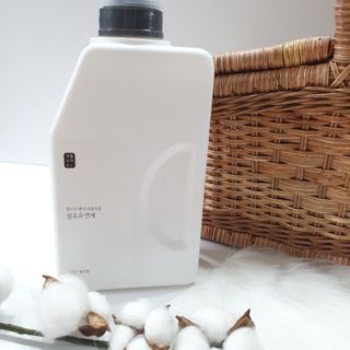 [생활공작소] 섬유유연제 + 세탁세제 1.5L 릴리향 — 5점을 준 리뷰어가 2021년 2월 올린 사용 사진