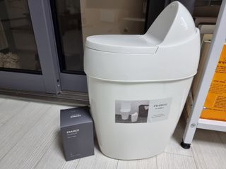 창신리빙 프랑코 바스 휴지통 7L — 5점을 준 리뷰어가 2022년 2월 올린 사용 사진