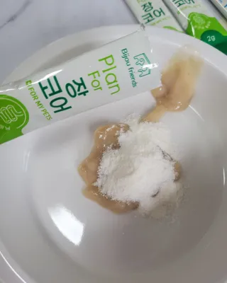 비쥬프렌즈 플랜 츄츄&건강 코어(장/관절/피모 분말) — 5점을 준 리뷰어가 2022년 9월 올린 사용 사진