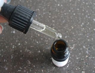라라로즈데이 시즌2 천연 아로마오일 Y존 케어 속옷향수 이너퍼퓸 5ml  여성의 자존감을 UP시키자 — 5점을 준 리뷰어가 2021년 8월 올린 사용 사진