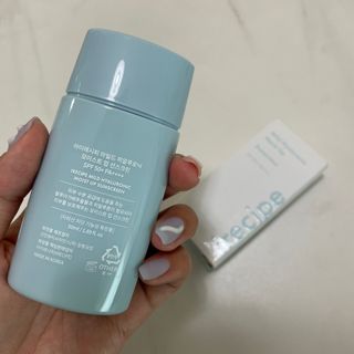 아이레시피 마일드 히알루로닉 모이스트 업 선스크린 SPF50+ PA++++ — 5점을 준 리뷰어가 2023년 6월 올린 사용 사진