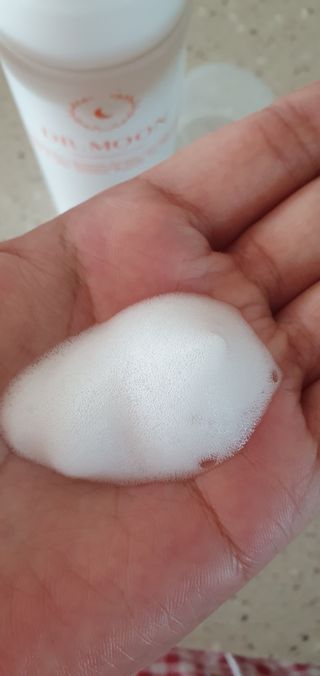 MF프리 [닥터문] 유산균 락토케어 질경초 여성청결제 200ml (폼타입) — 5점을 준 리뷰어가 2022년 9월 올린 사용 사진