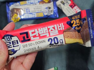 이지프로틴바 3종x각 2ea (고단백질바, 멀티단백질바, 식물성단백질바) — 4점을 준 리뷰어가 2024년 3월 올린 사용 사진