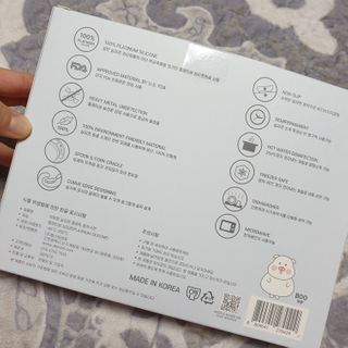 유비맘 캐릭터 실리콘 흡착 식판_색상 랜덤발송 — 5점을 준 리뷰어가 2021년 1월 올린 사용 사진
