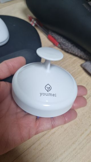 유메이 웰니스 샴푸 + 유메이 스칼프 브러쉬 — 5점을 준 리뷰어가 2022년 2월 올린 사용 사진
