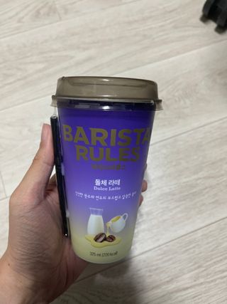 바리스타룰스 돌체 라떼 — 5점을 준 리뷰어가 2023년 4월 올린 사용 사진
