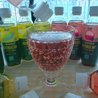 더그레잇티 콤부차 [매일유업] 더그레잇티 44kcal 콤부차 300ml *12개입 (오리지널 6개+베리리치 6개) — 5점을 준 리뷰어가 2023년 7월 올린 사용 사진