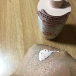 벨먼 내추럴 스파 머드레티놀 바디워시(그린로즈, 미드나잇 피오니) — 5점을 준 리뷰어가 2022년 6월 올린 사용 사진