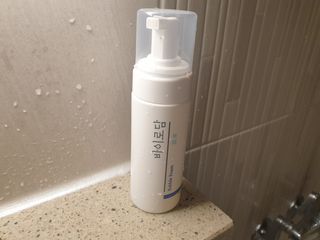 [바이로담] 저자극 약산성버블 폼 폼클렌징 150ml — 5점을 준 리뷰어가 2021년 3월 올린 사용 사진