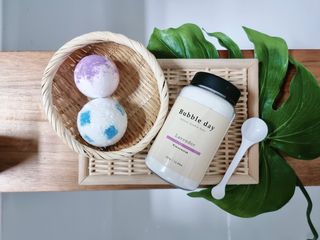 버블데이 아로마/과일 거품 입욕제 — 5점을 준 리뷰어가 2021년 7월 올린 사용 사진