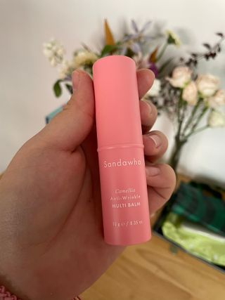 스킨큐어 산다화 카멜리아 안티 링클 멀티밤 — 3.5점을 준 리뷰어가 2022년 10월 올린 사용 사진