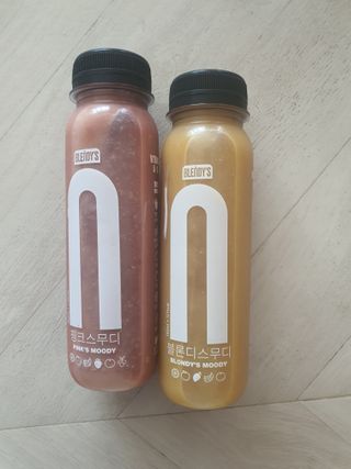 BLENDY'S 핑크 스무디+블론디 스무디 — 5점을 준 리뷰어가 2021년 9월 올린 사용 사진