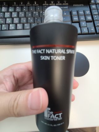 The Fact 더팩트 내추럴 에스에프엔 에이틴 스킨 토너 150ml — 4점을 준 리뷰어가 2022년 7월 올린 사용 사진