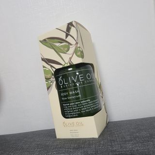 올리브 오일 스킨케어 컴퍼니 [OOSC] 향기로운 보습 로즈 제라늄 바디워시 500ml — 5점을 준 리뷰어가 2021년 5월 올린 사용 사진