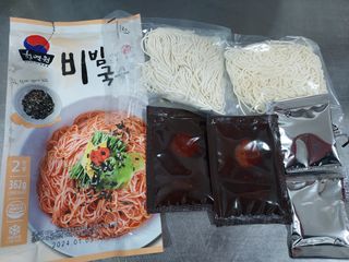 [한면원] 비빔국수 2인분 — 5점을 준 리뷰어가 2023년 3월 올린 사용 사진