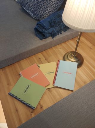 리훈 언제든지 필요한 기본 아이템 아무노트 4권세트+저점도펜[색상랜덤배송] — 5점을 준 리뷰어가 2021년 6월 올린 사용 사진
