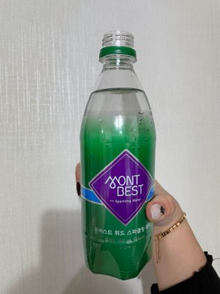 몽베스트 Montbest with Sparkling water Plain 20병 — 5점을 준 리뷰어가 2021년 10월 올린 사용 사진