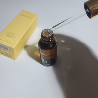 스킨큐어 산다화 비타민c 화이트닝 에센스 30ml — 5점을 준 리뷰어가 2022년 2월 올린 사용 사진