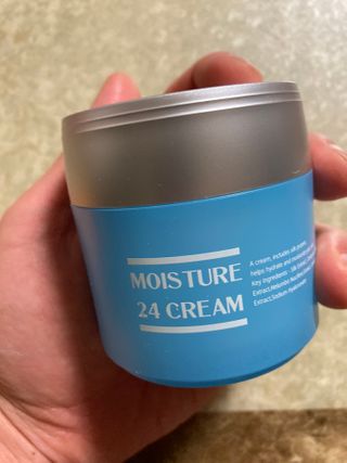 Dr.느루벗 느루벗 모이스쳐 24 크림 — 4점을 준 리뷰어가 2021년 1월 올린 사용 사진