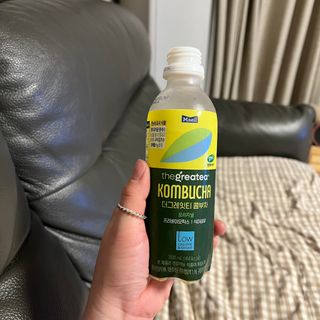 더그레잇티 콤부차 [매일유업] 더그레잇티 44kcal 콤부차 300ml *12개입 (오리지널 6개+베리리치 6개) — 4점을 준 리뷰어가 2023년 8월 올린 사용 사진