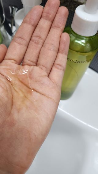 스킨큐어 산다화 순한 클렌징 동백 오일 200ml — 5점을 준 리뷰어가 2023년 4월 올린 사용 사진
