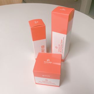 아이앤립 / EYENLIP 아이앤립 연어오일 리바이탈라이징 토너+앰플+크림 3종 세트 — 5점을 준 리뷰어가 2021년 6월 올린 사용 사진