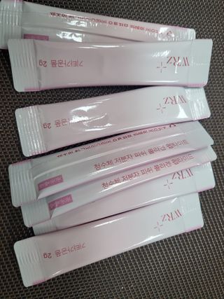방방곳곳 청수체 콜라겐 — 4점을 준 리뷰어가 2022년 3월 올린 사용 사진
