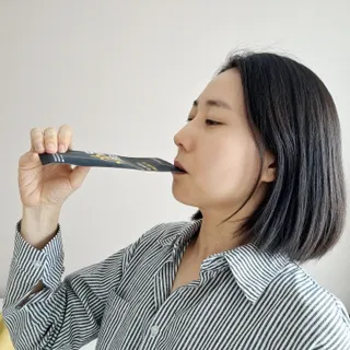 [이뮤니티플러스] 최고급녹용과 국내산 6년근 홍삼으로 활력업!!_ 활력UP삼 30포 1box — 5점을 준 리뷰어가 2022년 5월 올린 사용 사진